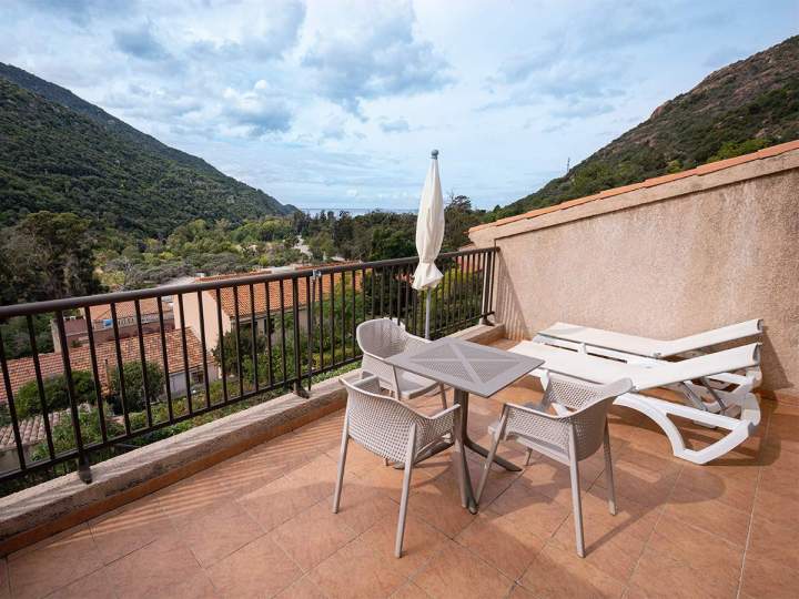 Location chambre avec terrasse Porto-Ota
